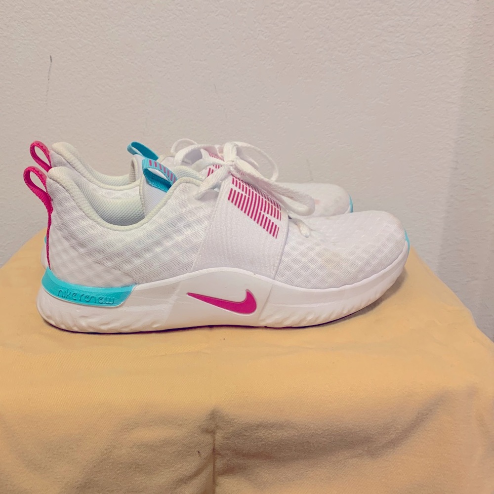 Women’s nikes